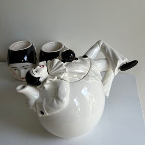 Taste Steller by sigma, vintage clown tea pot and mugs
